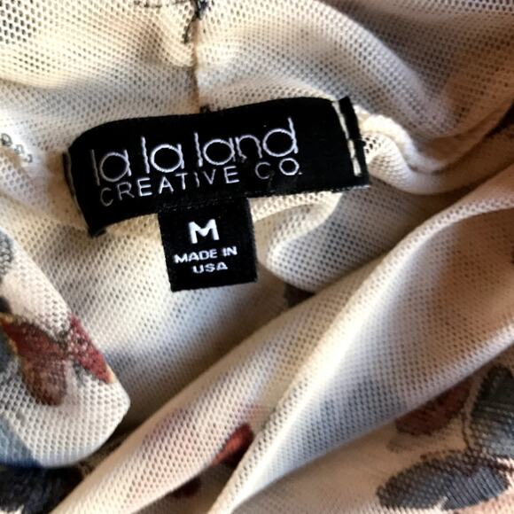 La La Land Creative Co Butterflies Cropped Mesh Top with Lettuce Hems size M - Picture 3 of 8